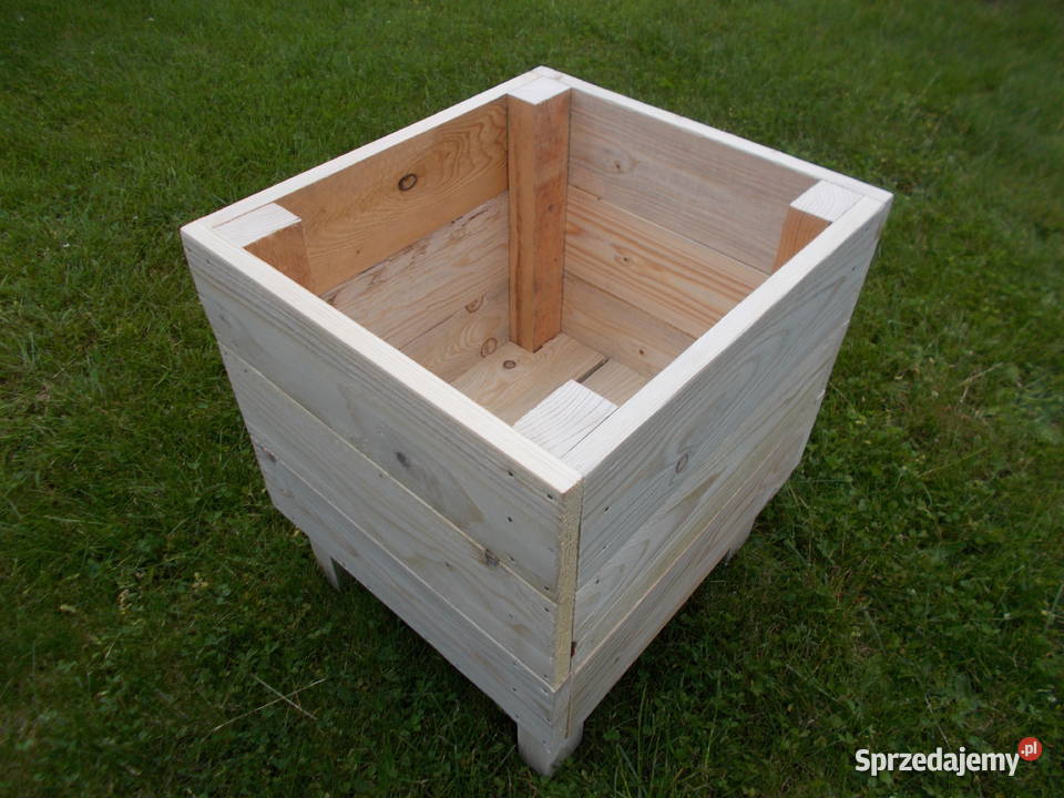 Drewniana doniczka donica sosnowa na kwiaty Ruda Śląska