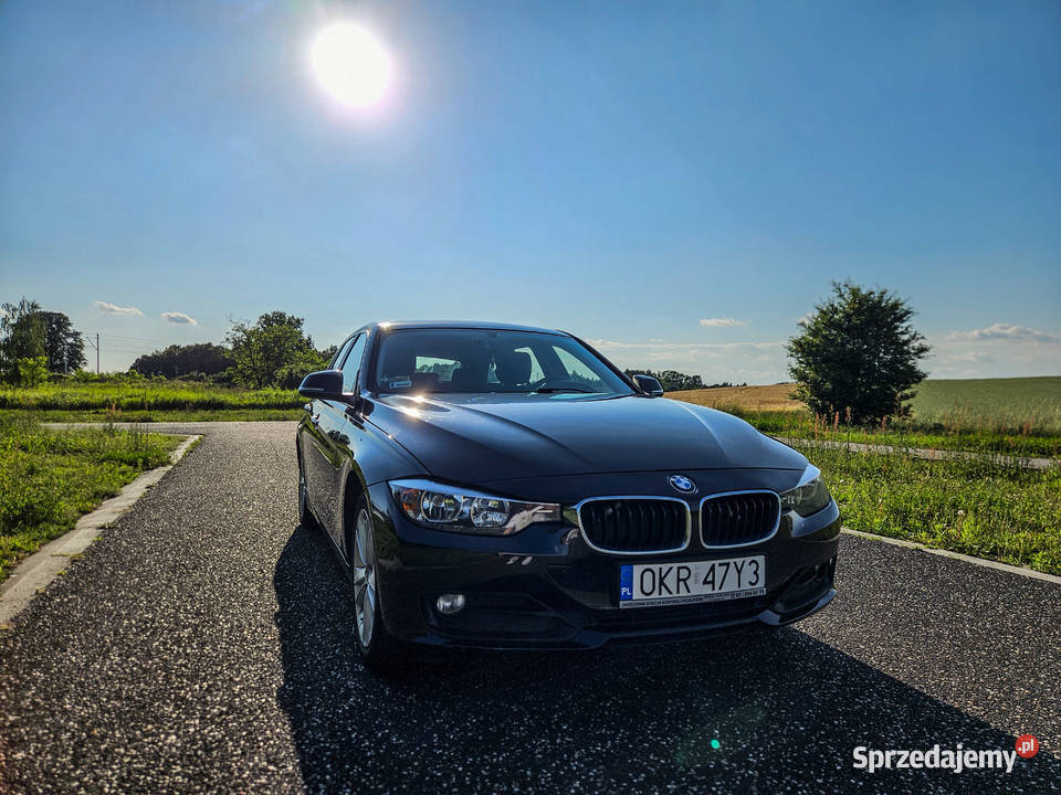 BMW Seria 3 BMW F31 318D Touring 2014 143 Zdzieszowice