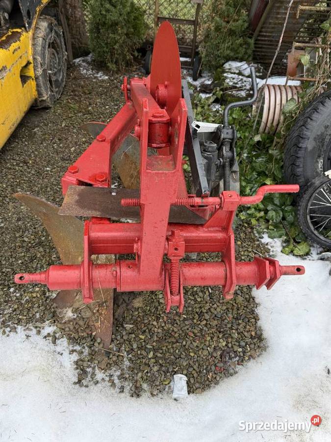 Pług dwuskibowy nieuszkodzony Nienadowa