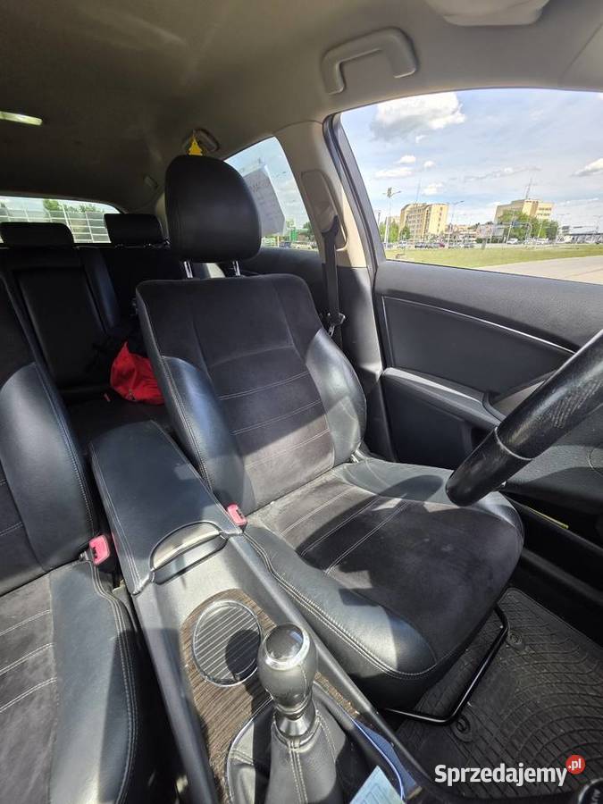 Toyota Avensis t27 Kombi Krosno