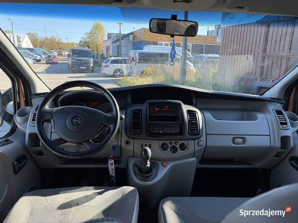 Opel Vivaro long nawiewy na tył Nowy Sącz