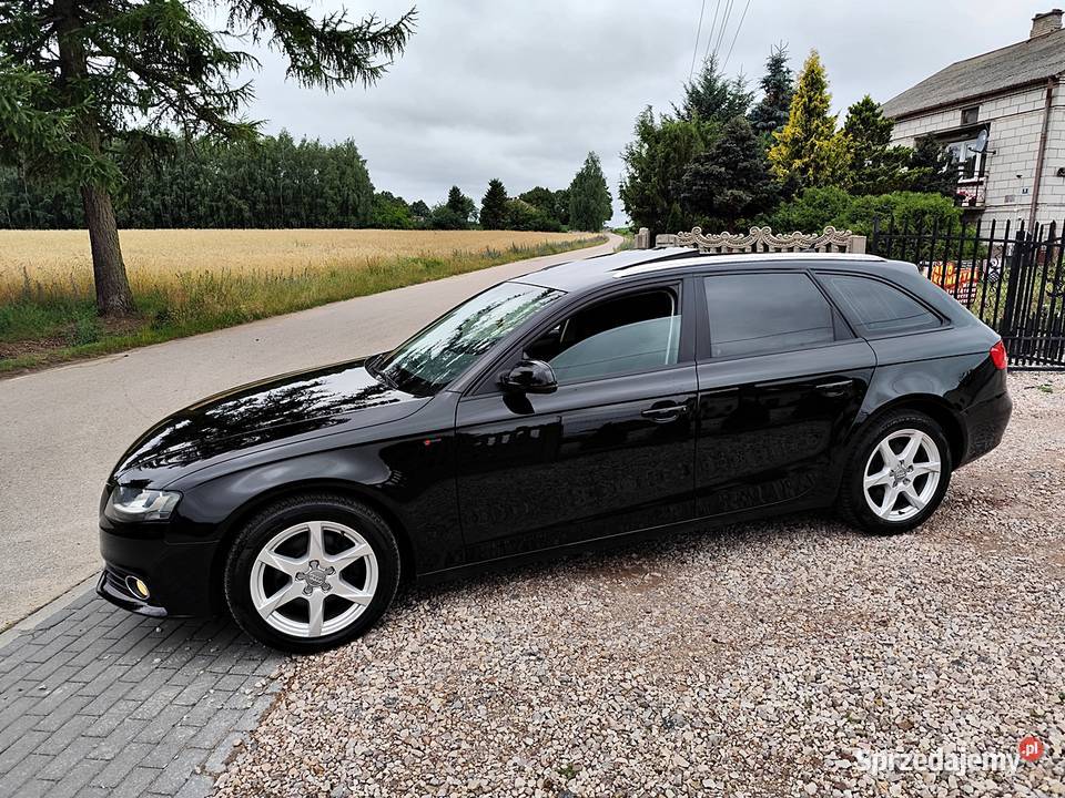 AUDI A4 B8 140 PANORAMA Black Edition Strzegowo