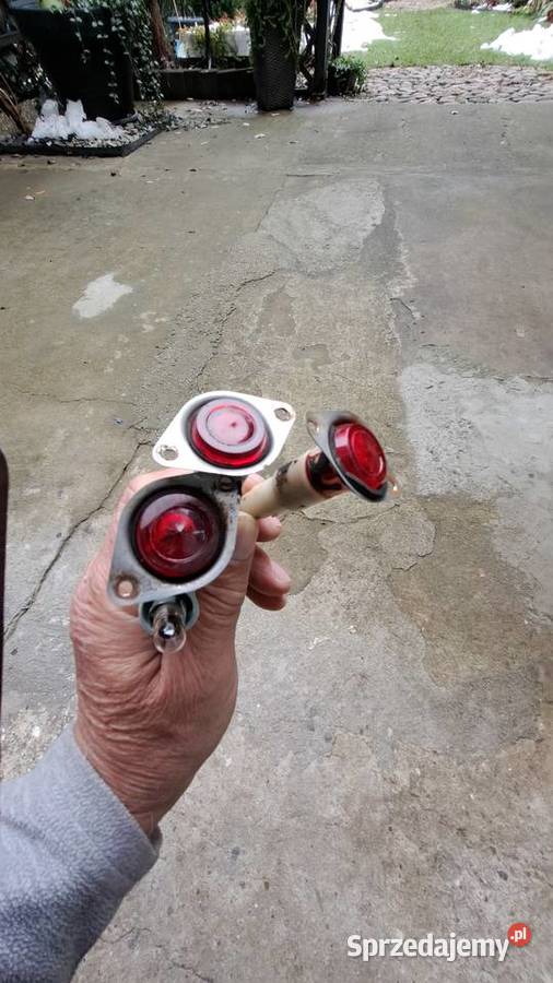 Różne lampy klosze przyczepa auto tylne PRL Leszno