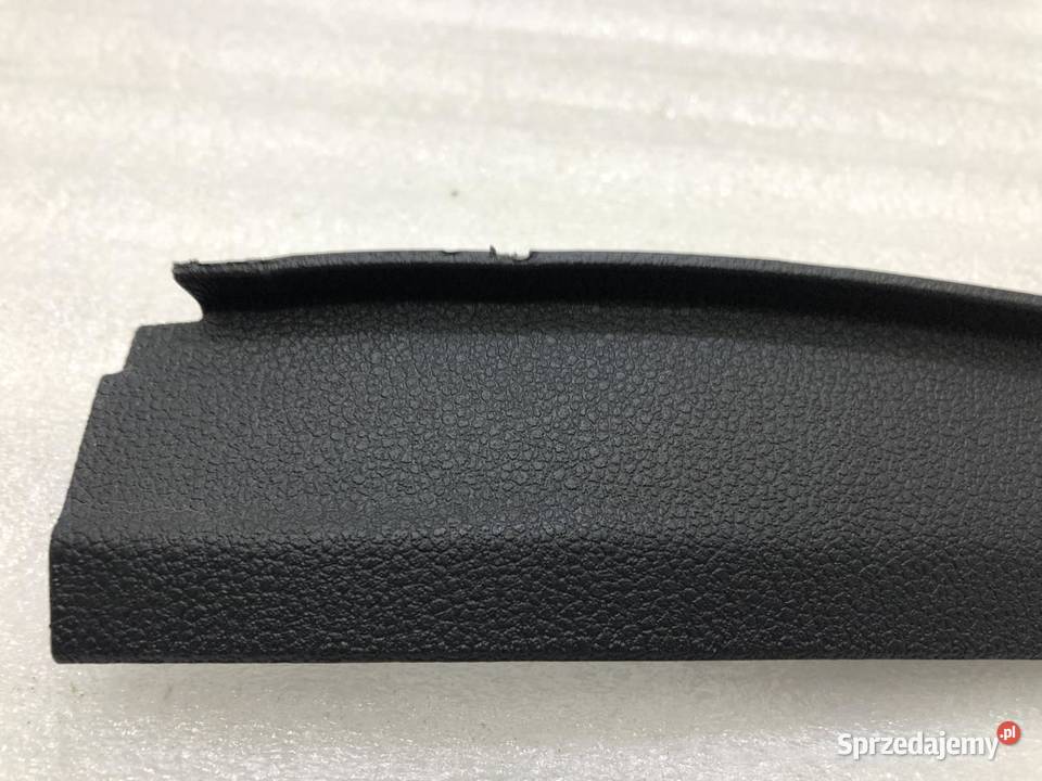 OSŁONA SŁUPKA LEWA 5TA868223 VW TOURAN III