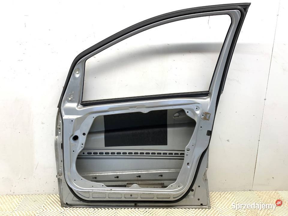 DRZWI PRAWY PRZÓD MERCEDES W245 Hatchback 0511