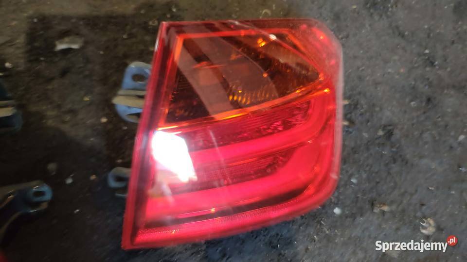 Lampa lewa prawa tył tylna w błotnik BMW F30 osobowe Lampy tylne Książ Wielkopolski