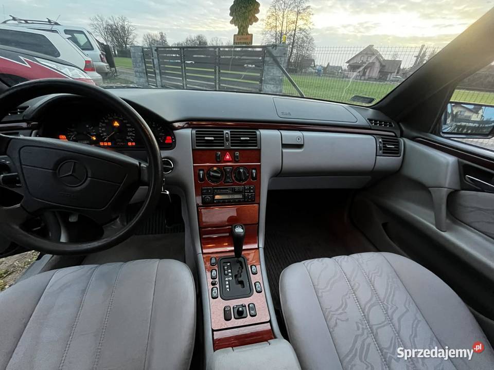 Mercedes E210 Frydek