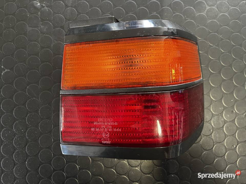 Lampa tył prawa VW Passat B3 35i DEPO 4411915RUE Lampy tylne sprzedam