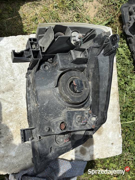 Lampa Lewa Przód Nissan XTrail Wisznice sprzedam