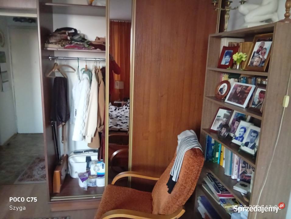 Sprzedam kawalerkę Warszawa Saska Kępa 28 M2 sieć Sprzedaż