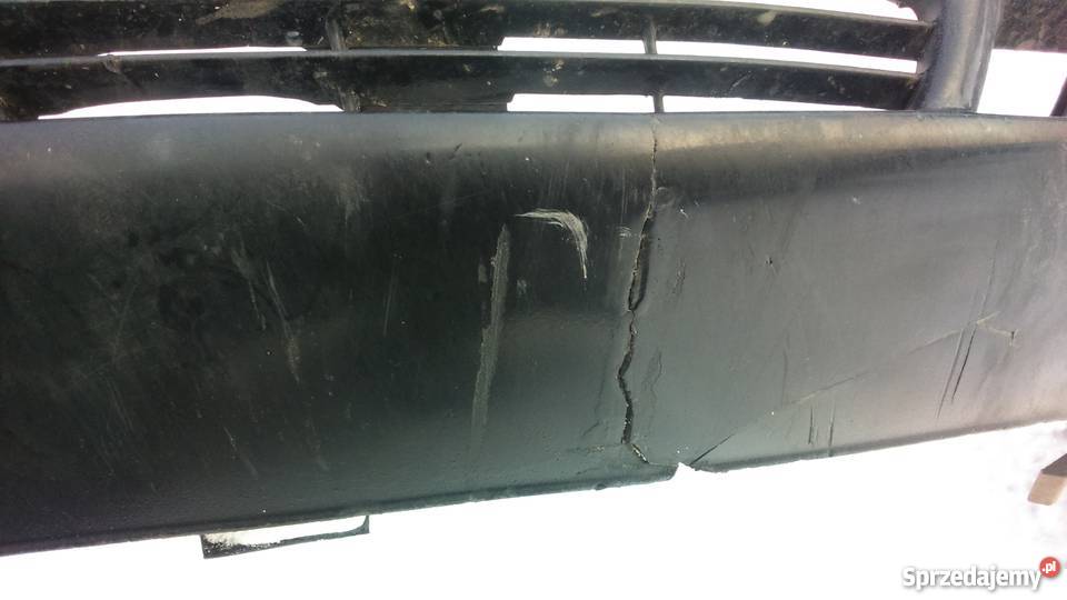 Zderzak Audi S4 C4 Rok produkcji 1993 Jacnia