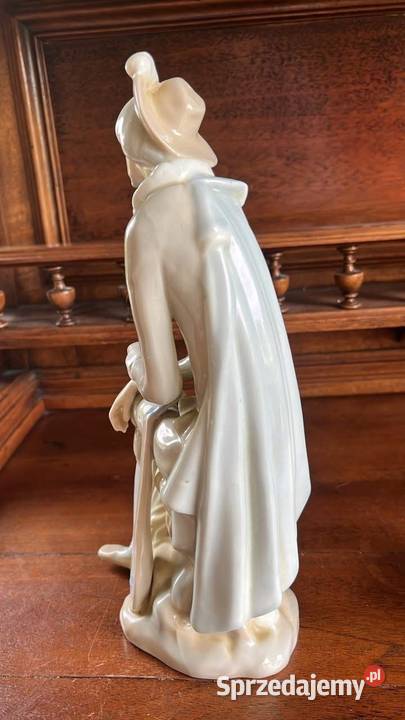 Figurka Grajek Siedzący Casades Valencia Made in