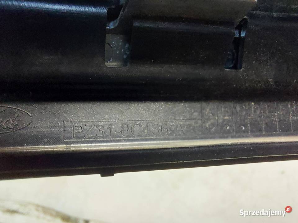 Transit Custom II 2024 mocowanie ślizg zderzaka