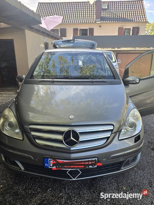 Mercedes-Benz 200