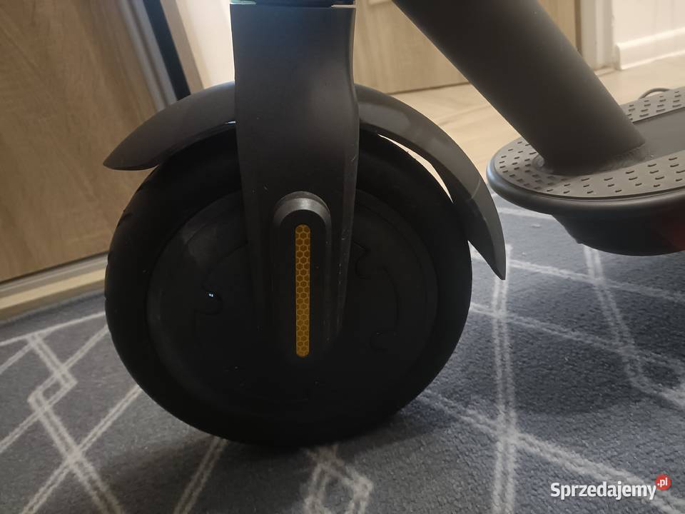 Hulajnoga elektryczna Mi scooter essential sprzedam