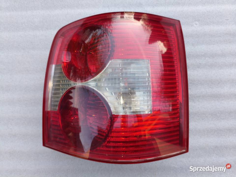 Lampa Prawy Tył Tylna Prawa VW Passat B5 Lift