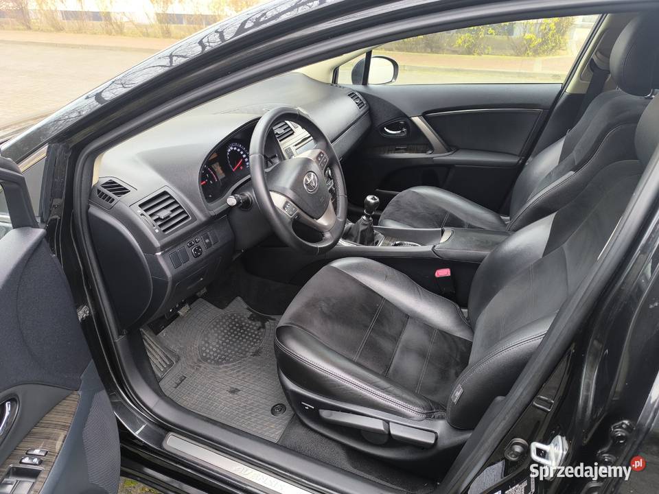 Toyota Avensis T27 20 benzyna kombi Avensis Samochody osobowe Radom