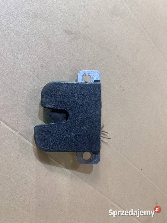 Zamek klapy bagażnika 6L6827505 seat Ibiza 3 Szczecin