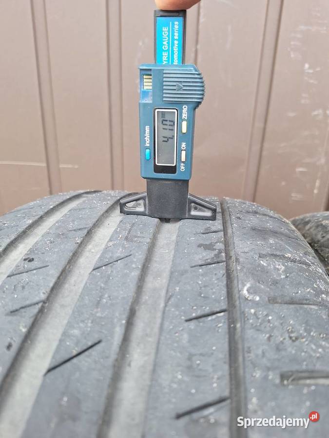 Opony lenie 225 50 R17 continental sport contact sprzedam