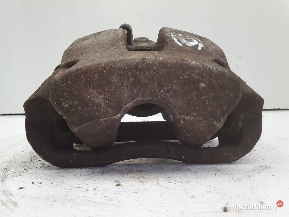 Mercedes W204 PRAWY PRZEDNI ZACISK HAMULCOWY Rudka sprzedam