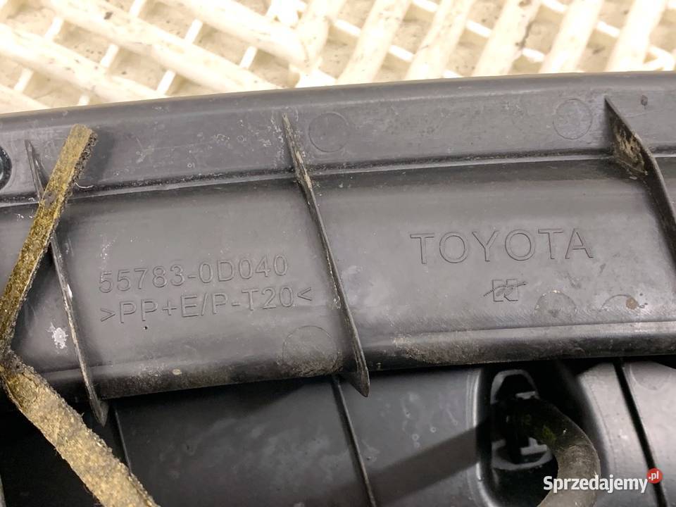 PODSZYBIE TOYOTA YARIS II 557810D100 Hatchback