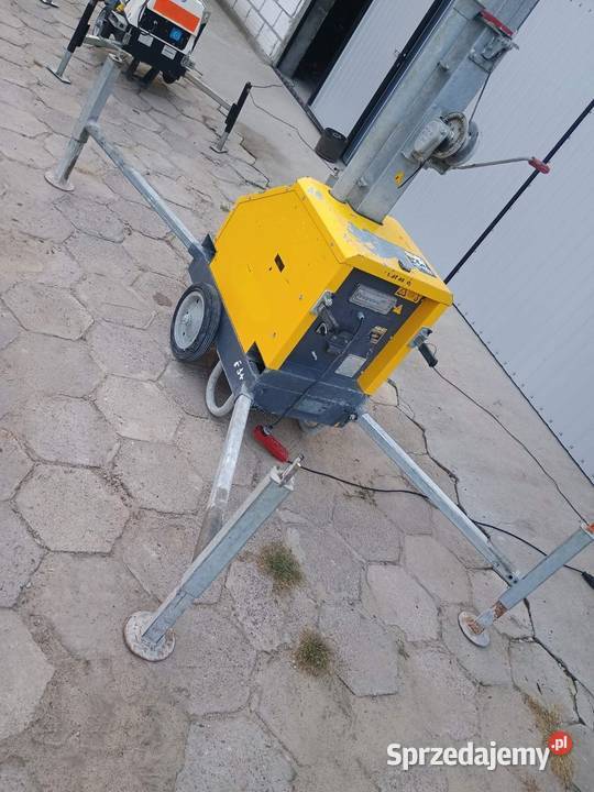 maszt oświetleniowy LED 4 x 160W Atlas Copco lubelskie Końskowola