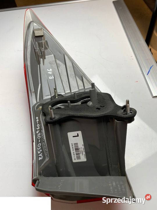 TOYOTA COROLLA E16 E18 LAMPA TYLNA LEWA EUROPA Kozubszczyzna