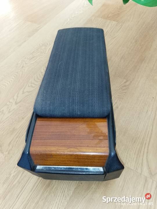 Element centralny tylne kanapy popielniczka c124 osobowe lubelskie Lublin