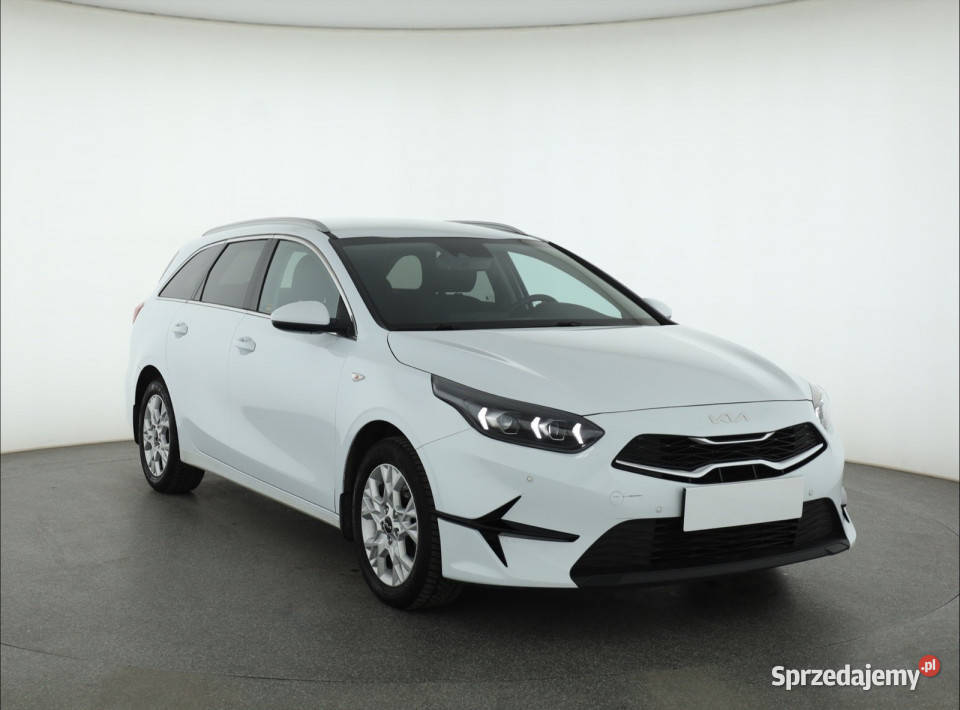 Kia Ceed 10 TGDI asystent pasa ruchu mazowieckie Piaseczno