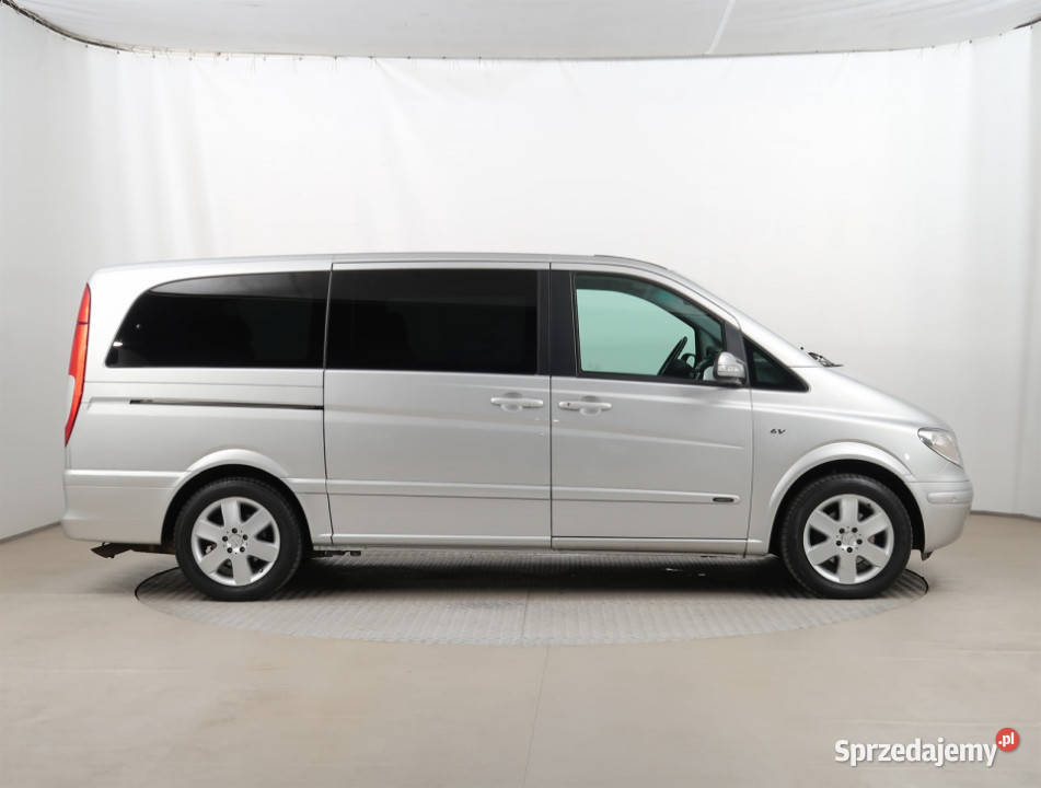 Mercedes Viano 30 CDI światła przeciwmgielne