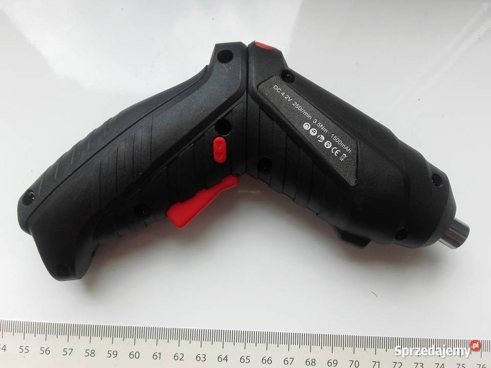 Wkrętak akumulatorowy 42V ZHCY w walizce z Bydgoszcz