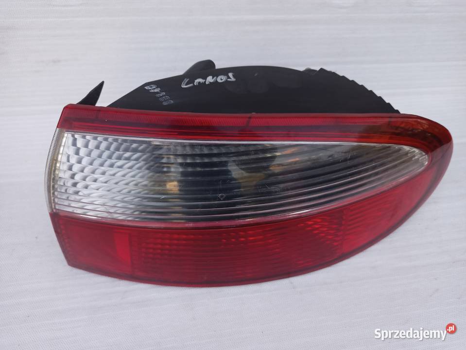 Daewoo Lanos hatchback lampa tył tylna prawa w łódzkie sprzedam