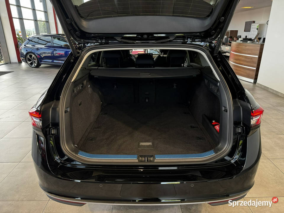 koda Superb Combi LK 15TSI eHEV 150 DSG 2024 r podgrzewane fotele Samochody osobowe Myślenice sprzedam