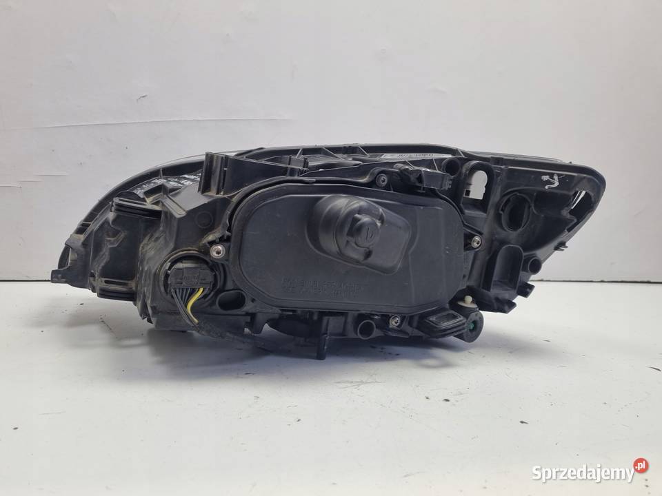 LAMPA PRAWA Volvo V60 S60 II LIFT PRZEDNIA prawy Rudka