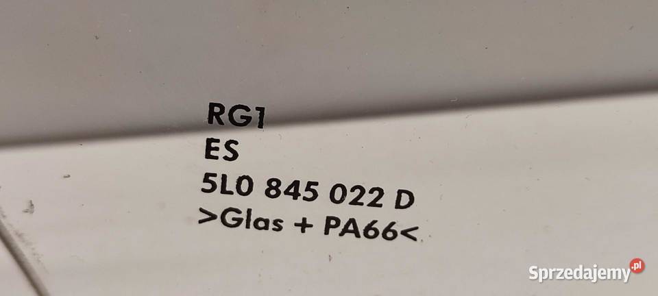 SKODA YETI SZYBA DRZWI PRAWY PRZÓD 2012