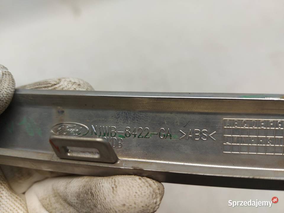 Ford Ranger VI 6 2024r LISTWA DOLNA ATRAPY PRZÓD Części samochodowe