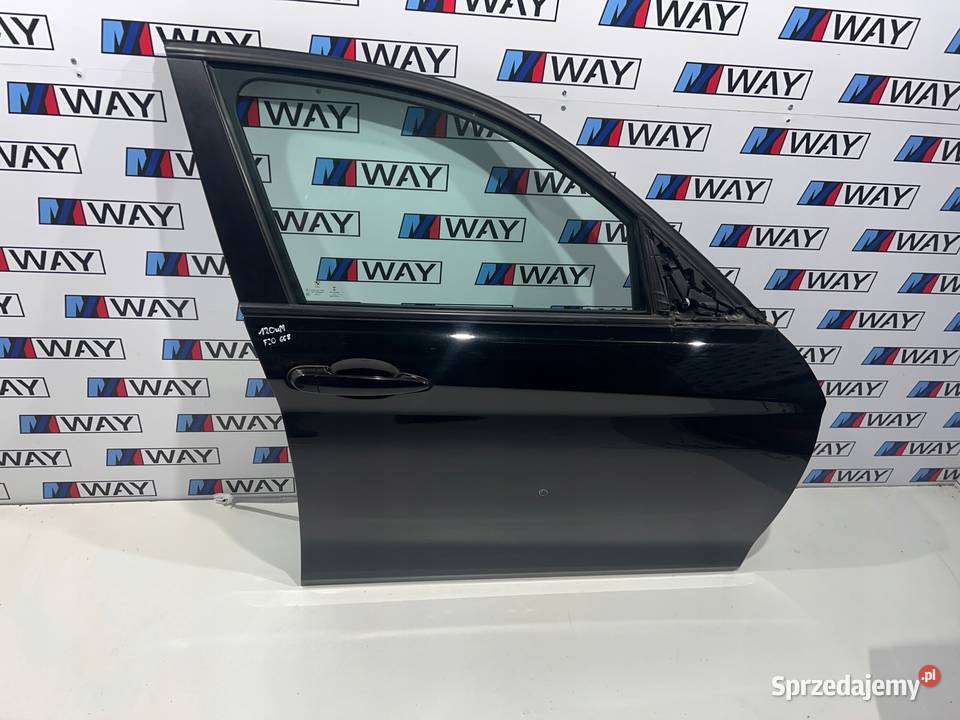 BMW F20 DRZWI PRAWY PRZÓD PRZEDNIE PRAWE 668