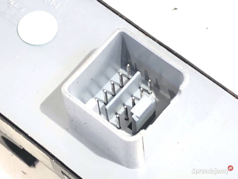 PRZEŁĄCZNIK SZYB SKODA OCTAVIA II 0413 Hatchback