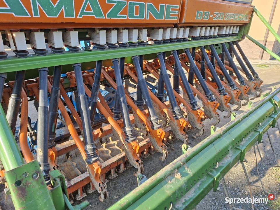 Agregat uprawowo siewny 3m FROST Amazone D8