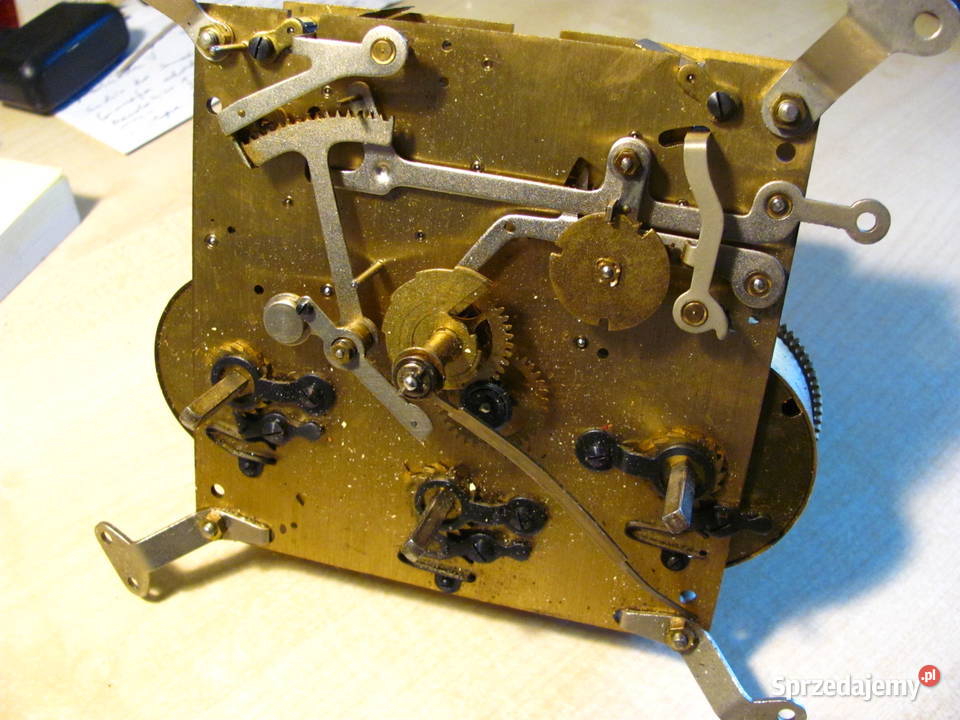 Mechanizm zegara kominkowego werk nakręcany Łódź