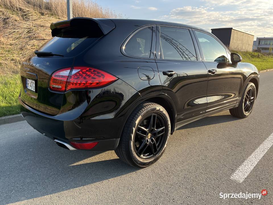 PORSCHE CAYENNE 36 300 Niski przebieg czarny Kolbuszowa sprzedam