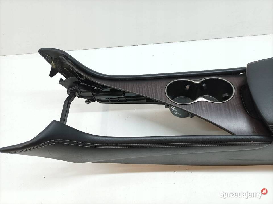 TUNEL ŚRODKOWY PODŁOKIETNIK SKÓRA Infiniti Q50 I Rok produkcji 2017 sprzedam
