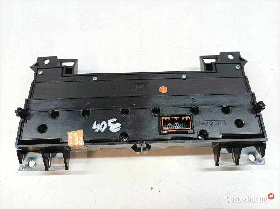 PANEL NAWIEWU GPLA18A802CH Land Rover Range świętokrzyskie