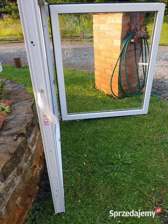 Okna PCV rozwiernouchylne 955 x 855 mm 3 515 x