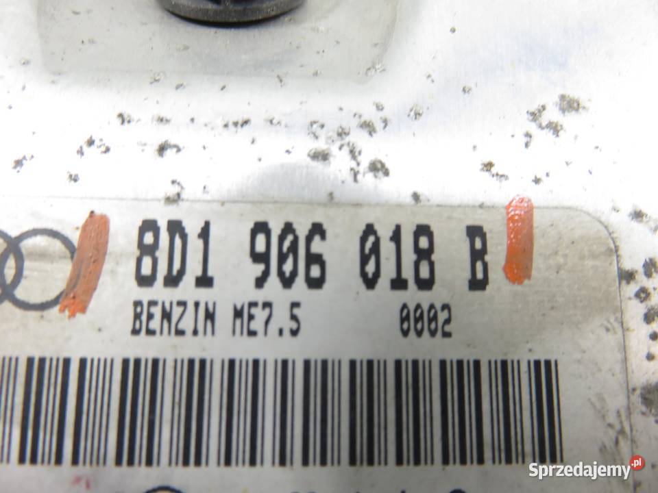 STEROWNIK AUDI A3 8L1 18 AGN 8D906018B Komputery