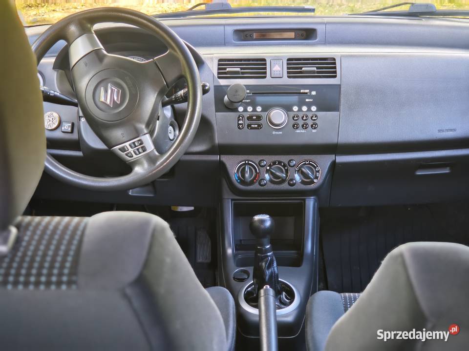 Ładny SWIFT 15 102 LPG 8xAlu Grzane siedzenia Rok produkcji 2007 pomorskie