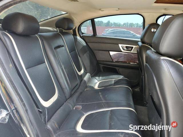 JAGUAR XF produkcji 2012 z USA 5000cm3 Warszawa