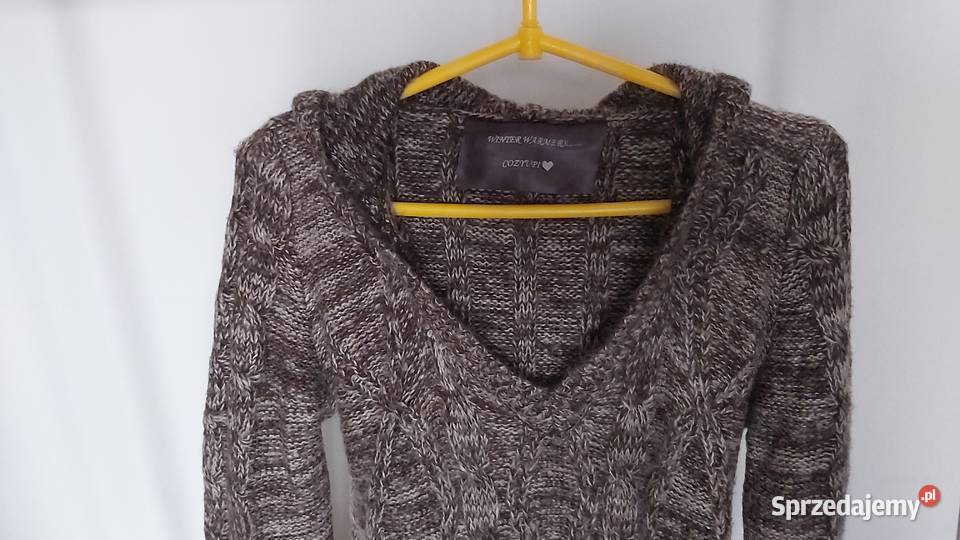 Sprzedam sweter z kapturem z kruszonką na środku Rozmiar 36(S) Lublin