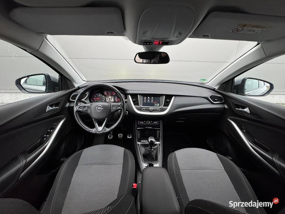 Opel Grandland X 12 T Innovation SS Stan idealny