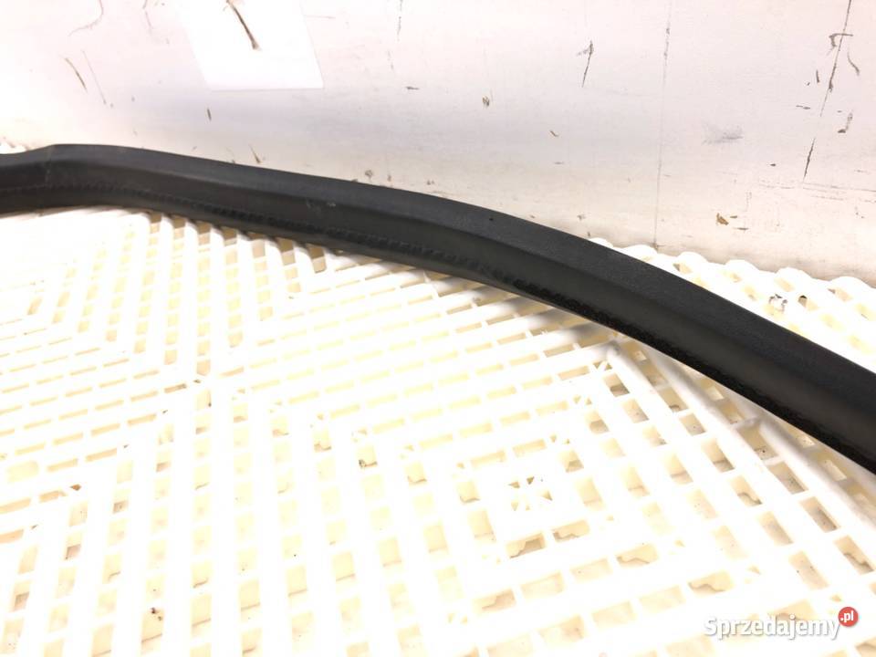 USZCZELKA DRZWI PRZÓD LEWA VOLVO V60 I Kombi osobowe Uszczelki podkarpackie